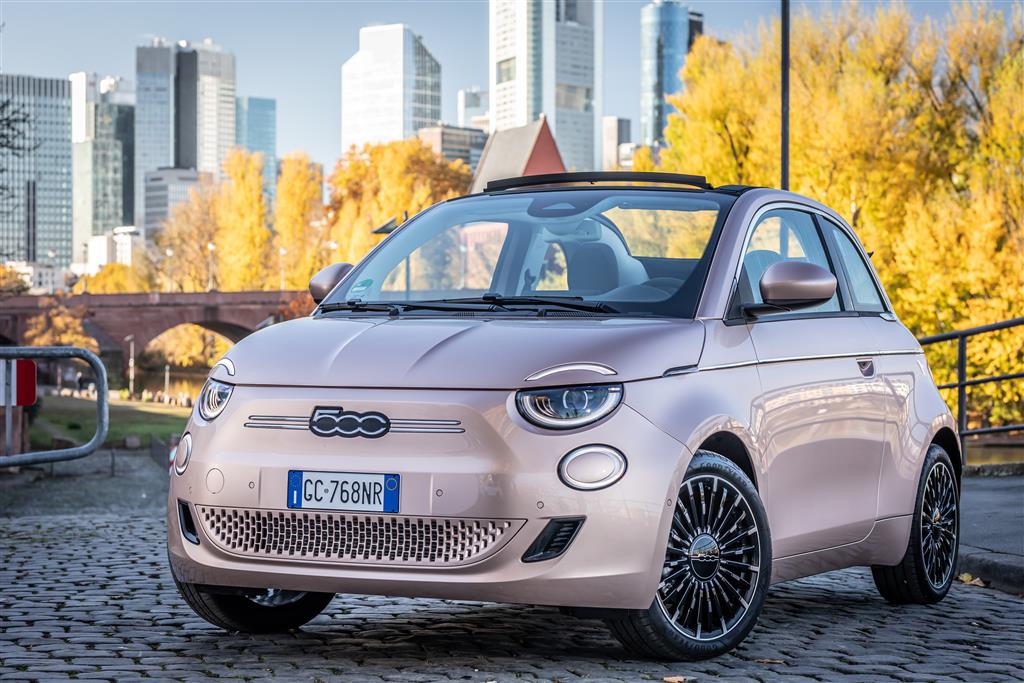 Fiat 500 Elektro schneidet im neuen Auto Bild TÜV-Report am besten ab